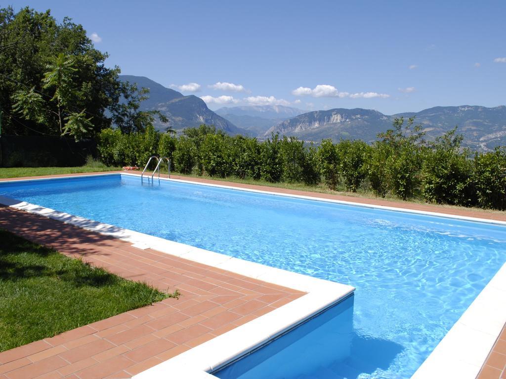 Belvilla By Oyo Villa Insieme San Valentino in Abruzzo Citeriore Exterior photo